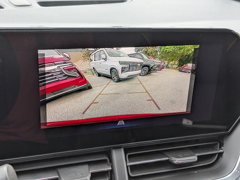 Certified 2024 Chevrolet Trax ACTIV w/ Driver Confidence Package FWD image 19