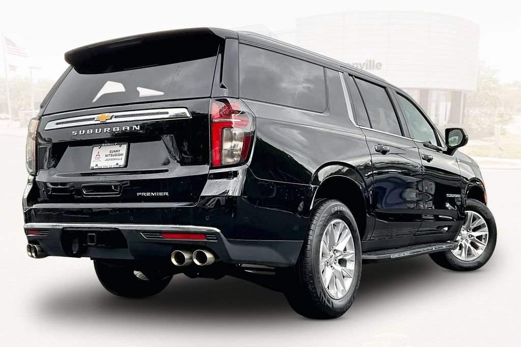 Used 2024 Chevrolet Suburban Premier AWD/4WD image 6