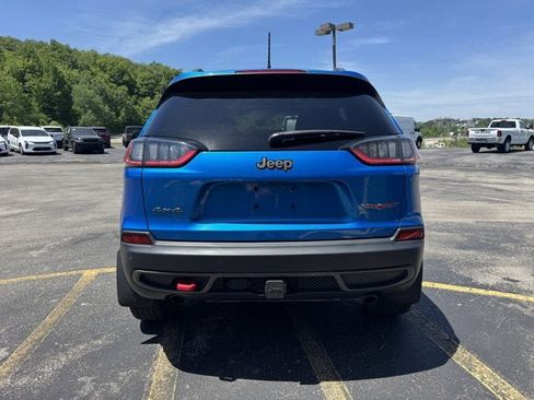 Used 2021 Jeep Cherokee Trailhawk w/ Sun, Sound & Nav Group AWD/4WD image 4