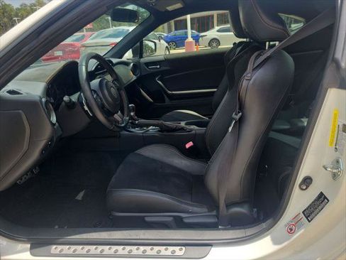 Certified 2017 Toyota 86 860 Special Edition RWD image 14