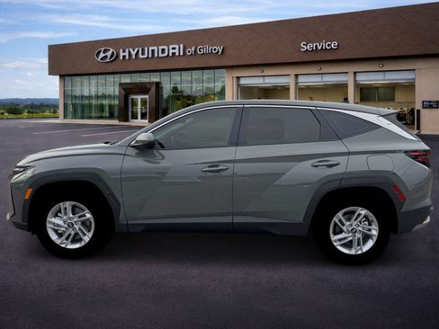 New 2026 Hyundai Tucson SE FWD image 3