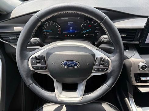 Used 2023 Ford Explorer XLT w/ Equipment Group 202A AWD/4WD image 23