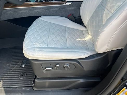 Used 2025 Cadillac Escalade Sport Platinum w/ LPO, Floor Liner Package AWD/4WD image 12