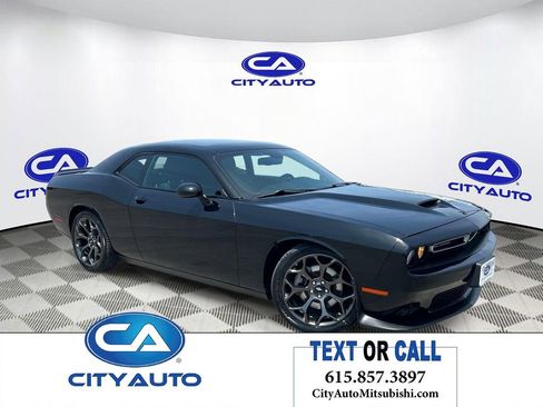 Used 2022 Dodge Challenger GT RWD image 1