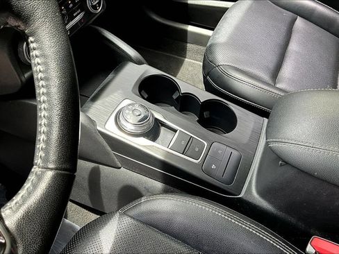 Used 2020 Ford Escape SEL FWD image 17