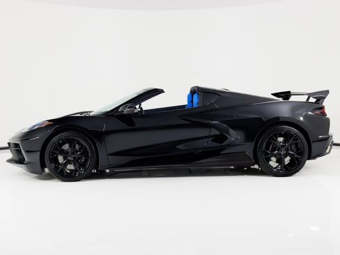 Used 2020 Chevrolet Corvette Stingray Premium Cpe w/ 3LT Preferred Equipment Group image 7