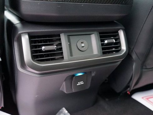 New 2025 Ford F150 Lariat w/ Equipment Group 501A Mid image 8