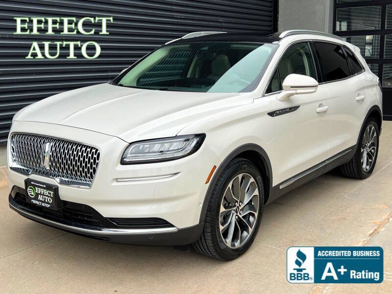 Used 2022 Lincoln Nautilus Reserve w/ Equipment Group 201A AWD/4WD image 1