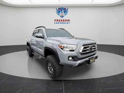 Used 2021 Toyota Tacoma SR5 w/ Trail Edition AWD/4WD image 7