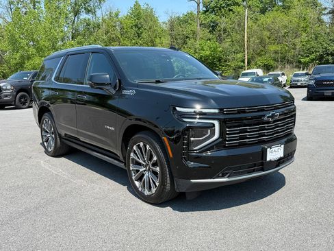 Certified 2026 Chevrolet Tahoe High Country AWD/4WD image 1