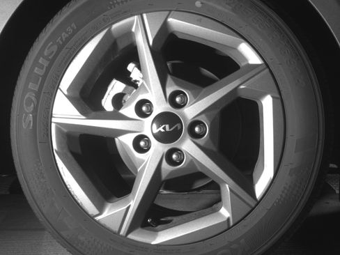 Used 2025 Kia K4 LXS image 15