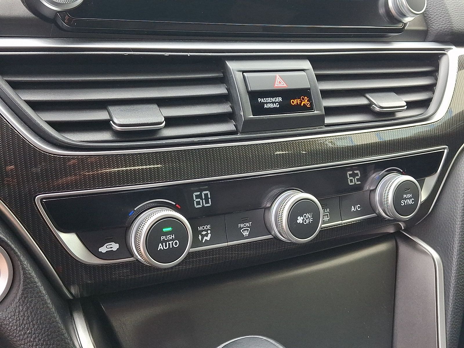 Used 2018 Honda Accord Sport image 14