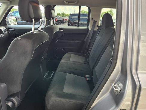 Used 2017 Jeep Patriot Sport w/ Power Value Group AWD/4WD image 15