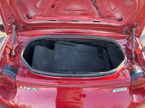 Used 2017 MAZDA MX-5 Miata Grand Touring w/ Interior Package image 11