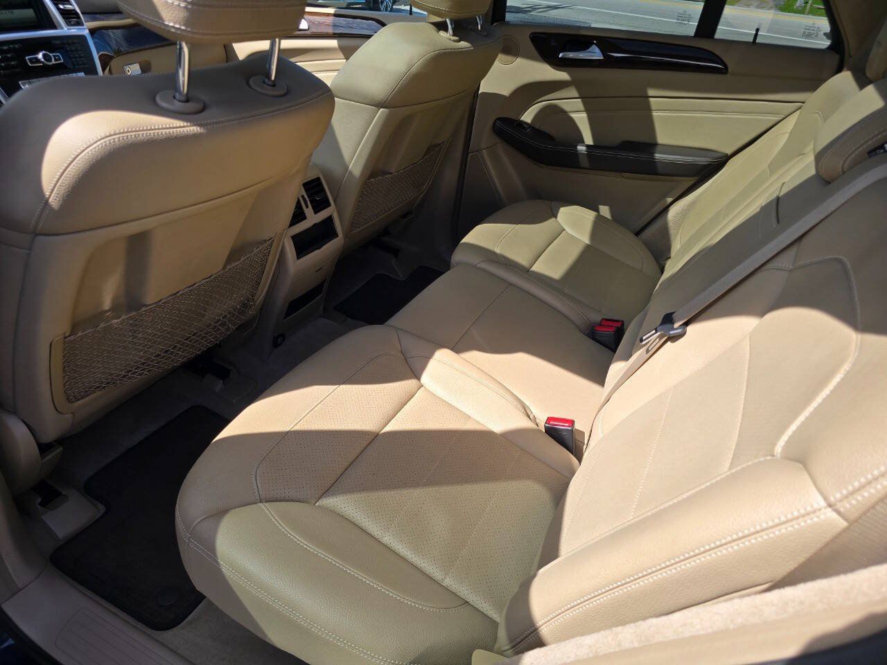 Used 2015 Mercedes-Benz ML 250 BlueTEC 4MATIC image 27