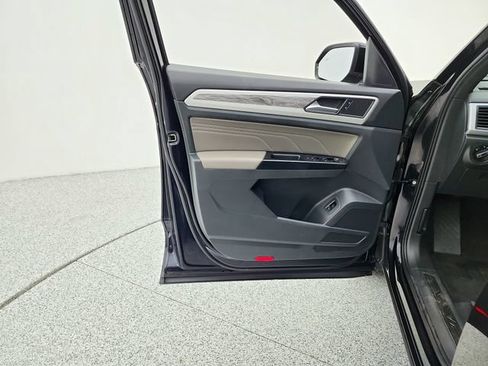 Used 2021 Volkswagen Atlas Cross Sport SE w/ Panoramic Sunroof Package AWD/4WD image 23