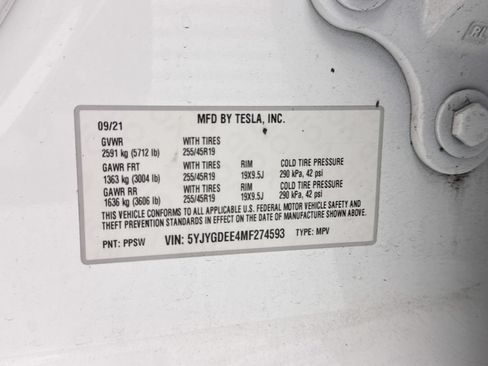 Used 2021 Tesla Model Y Long Range AWD/4WD image 39