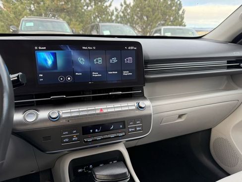 Used 2024 Hyundai Kona SEL image 31