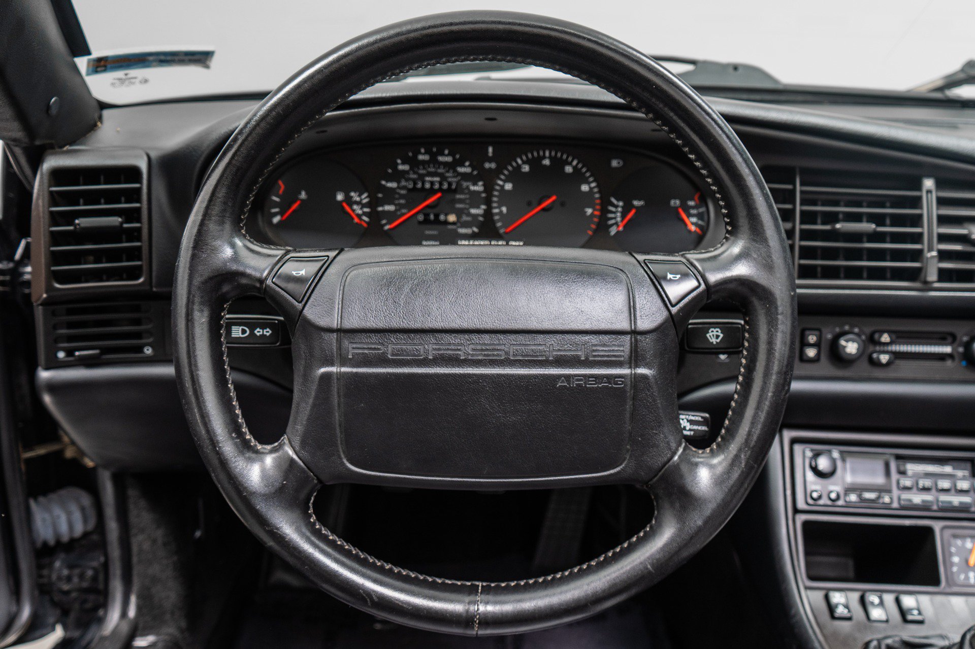 Used 1992 Porsche 968 Cabriolet RWD image 15