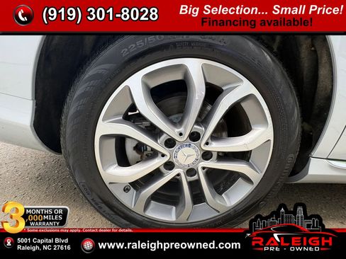 Used 2017 Mercedes-Benz C 300 4MATIC Sedan image 46