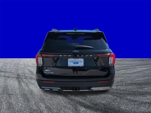 New 2026 Ford Explorer Active w/ Active Comfort Package RWD image 5