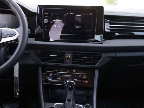 Certified 2025 Volkswagen Jetta S FWD image 22