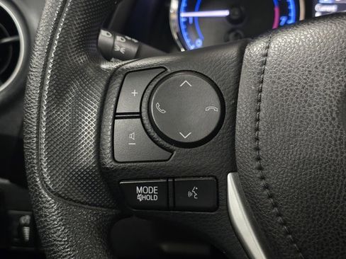 Used 2017 Toyota Corolla XLE image 31