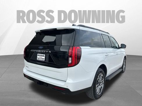 Used 2025 Ford Expedition Active AWD/4WD image 4