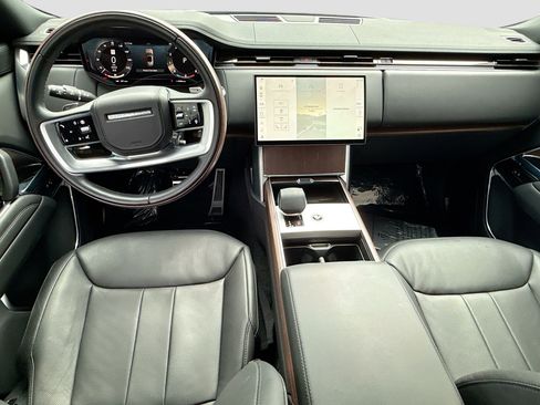 Used 2025 Land Rover Range Rover Long Wheelbase SE AWD/4WD image 16