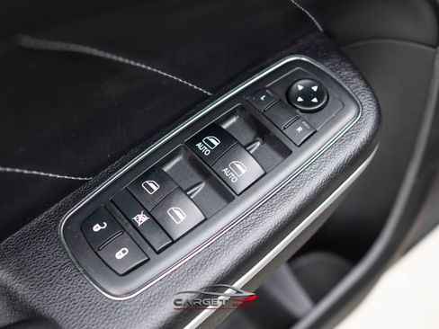 Used 2019 Dodge Charger Scat Pack w/ Technology Group image 39