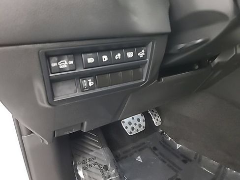 Used 2026 Toyota Sequoia SR5 w/ TRD Off-Road Package AWD/4WD image 28