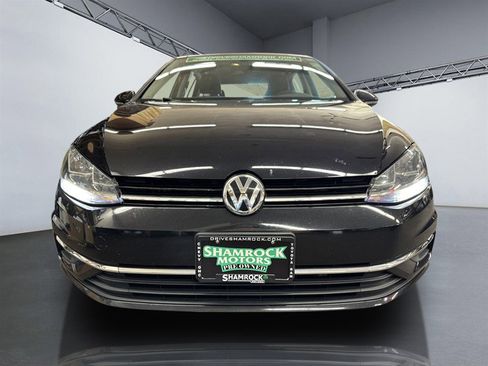 Used 2018 Volkswagen Golf S image 9