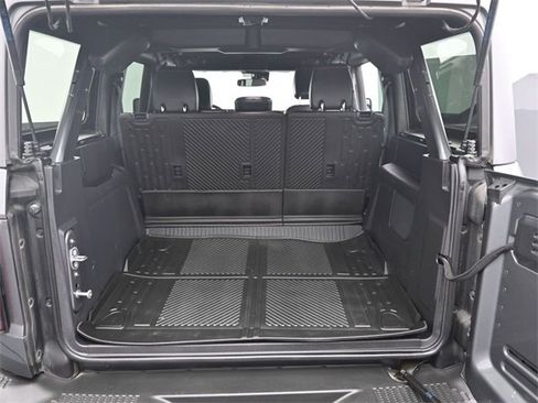 Used 2024 Ford Bronco Badlands image 11