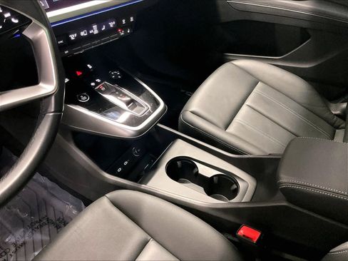 Used 2023 Audi Q4 e-tron Premium Plus w/ Premium Plus image 18
