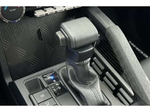 Used 2026 Toyota Tacoma SR5 AWD/4WD image 21