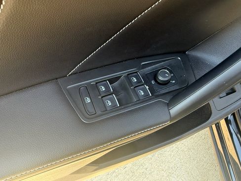 Used 2024 Volkswagen Tiguan SE R-Line FWD image 12