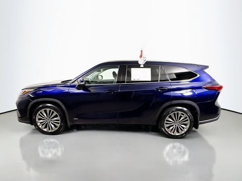 Certified 2022 Toyota Highlander Platinum image 4