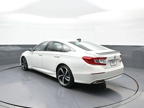 Used 2022 Honda Accord Sport image 8