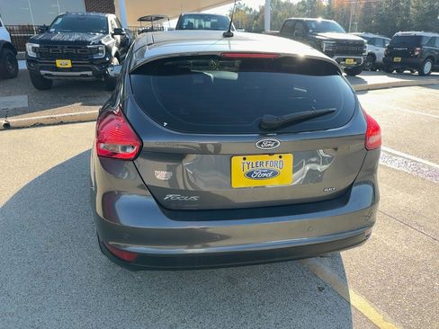 Used 2018 Ford Focus SEL image 8