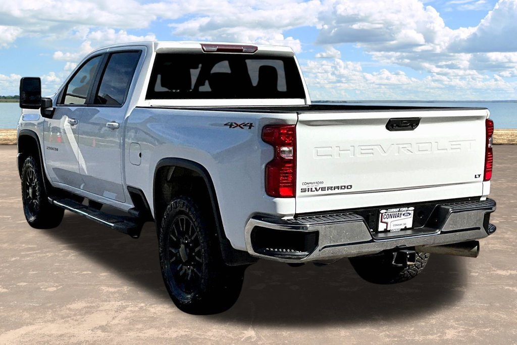 Used 2025 Chevrolet Silverado 2500 LT w/ Convenience Package AWD/4WD image 5