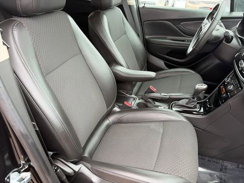 Used 2022 Buick Encore Preferred w/ Safety Package image 36