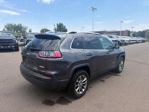 Used 2019 Jeep Cherokee Latitude Plus w/ Comfort/Convenience Group AWD/4WD image 8
