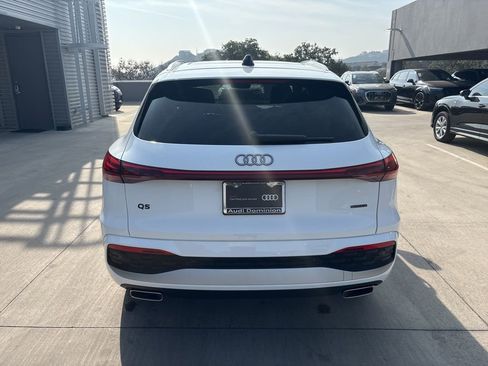 Used 2025 Audi Q5 Premium w/ Convenience Package image 7