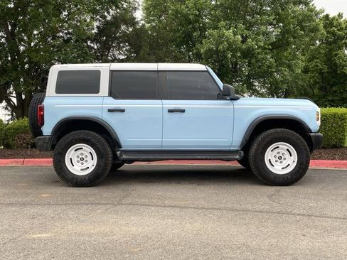 Used 2025 Ford Bronco Heritage Edition AWD/4WD image 2