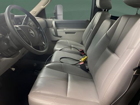 Used 2013 GMC Sierra 3500 W/T w/ Snow Plow Prep Package AWD/4WD image 10