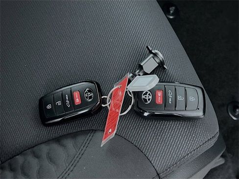 New 2025 Toyota Tundra SR5 image 33