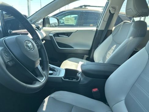 Used 2024 Toyota RAV4 Limited w/ Advanced Technology Package image 7