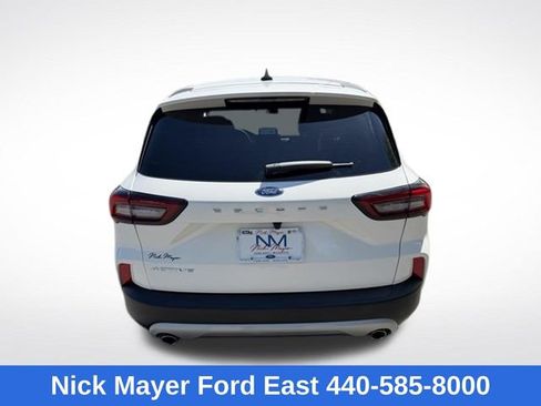 Used 2023 Ford Escape Active w/ Cold Weather Package FWD image 7