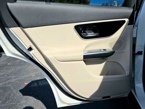 New 2026 Mercedes-Benz GLC 300 4MATIC image 25