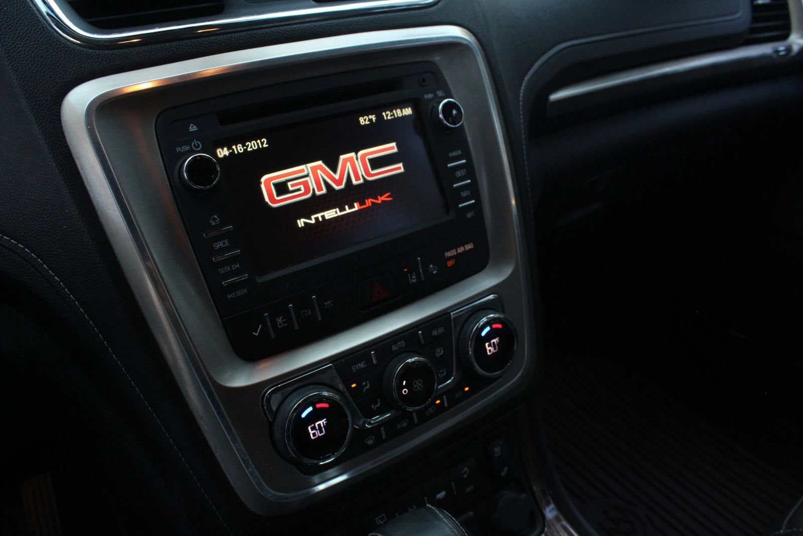 Used 2016 GMC Acadia Denali AWD/4WD image 29